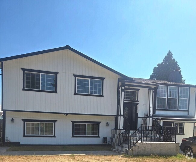 Building Photo - Kent community 3 bedroom 1.5 bath upstairs... Rental