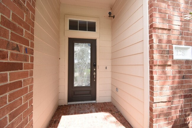 128 Long Canyon Ln
