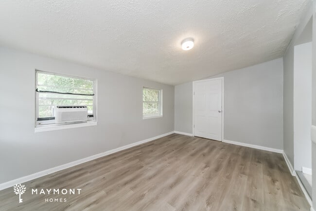 Photo - 3823 Ave J NW