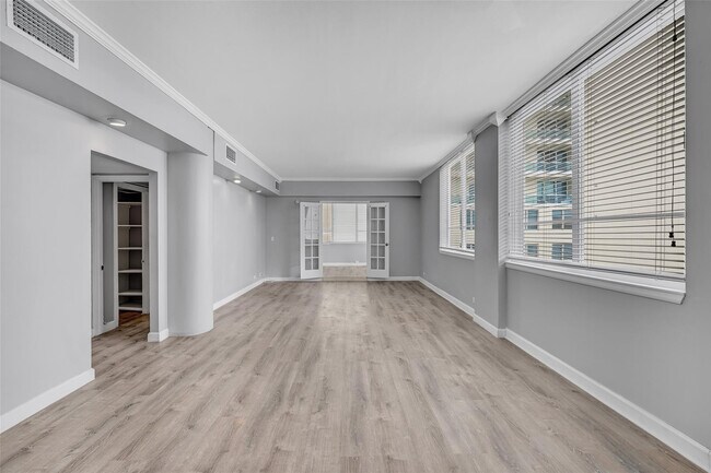 Photo - 5005 Collins Ave Unidad PH6