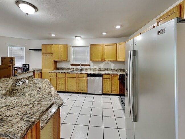 Photo - 522 N 8th Ct