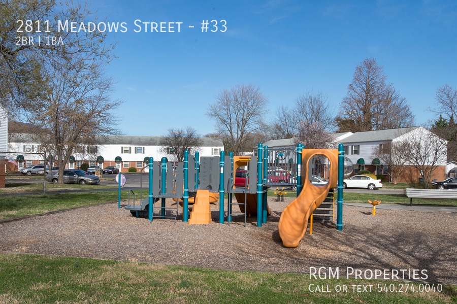 Photo - 2811 Meadows St NW
