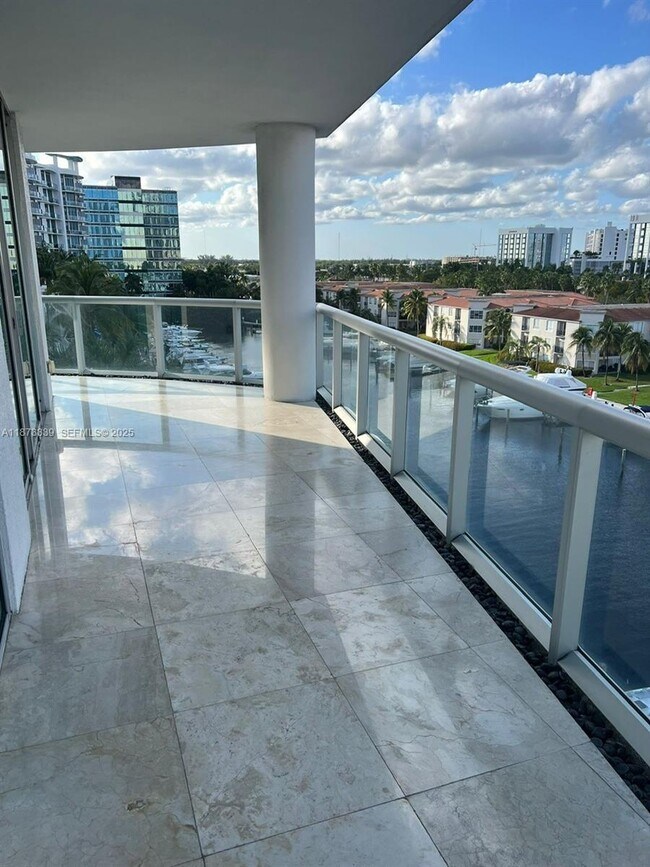 Photo - 3131 NE 188th St Unit 1-702