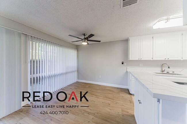 Photo - 15101 Magnolia Blvd Unit F7