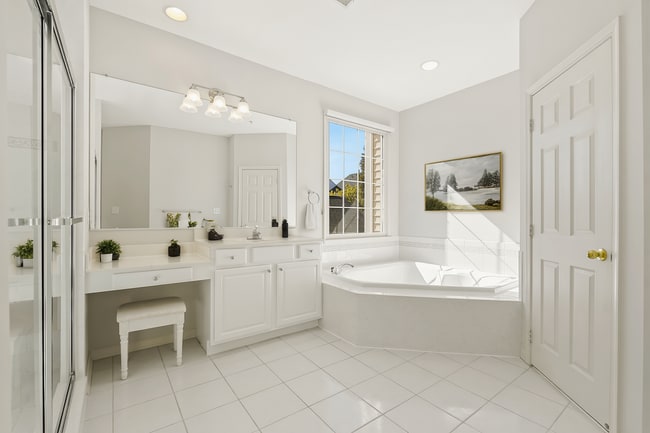 Photo - 1022 Crestfield Dr