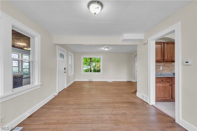 Photo - 19330 Monterey Ave