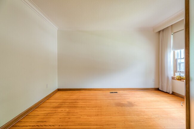 Photo - 85 Greenlaw Ave