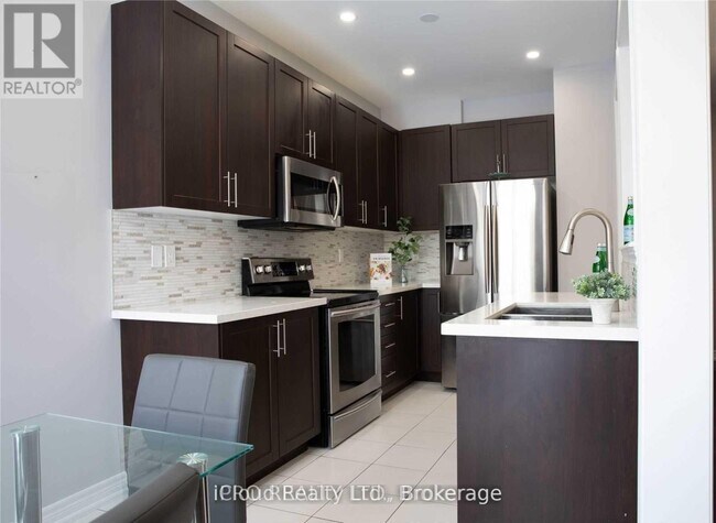 Photo - 5 Chesterwood Cres