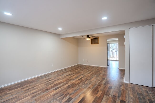 Photo - 8505 Castlemill Cir