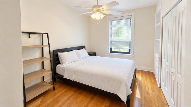 1214 W Belmont Ave Unit 2S