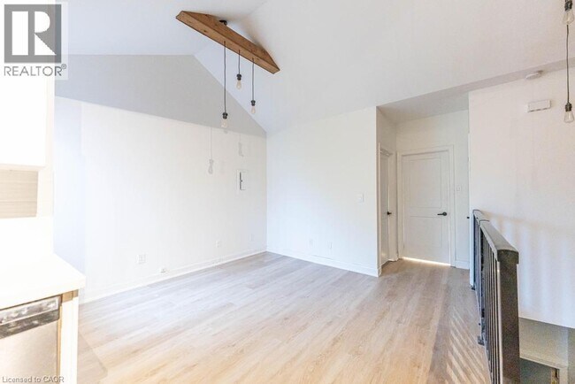 Photo - 27 Grove St