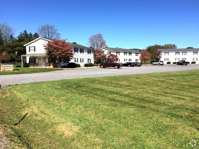 Building Photo - 428 Tipton Rd Rental