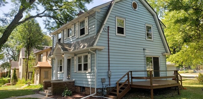 Photo - 914 N Chicago Ave