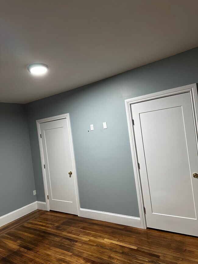 Photo - 52 Hazelton St Unit 2