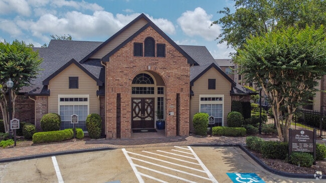 Leasing Office - The Trestles