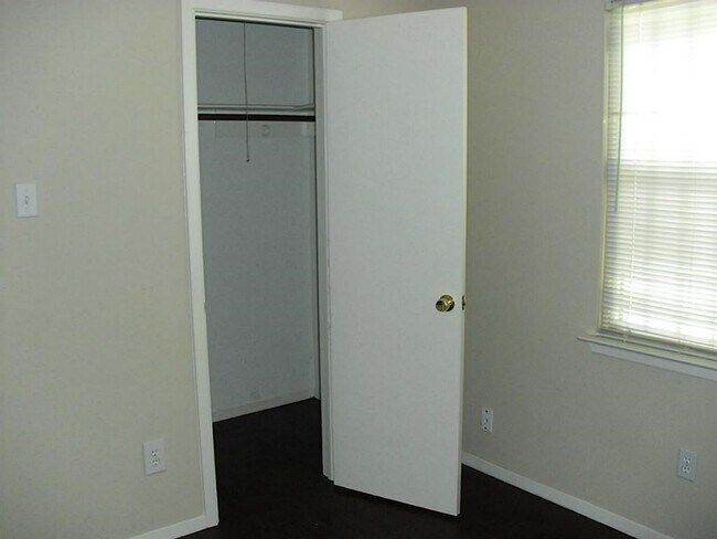 Photo - 16505 Monte Carlo Ln