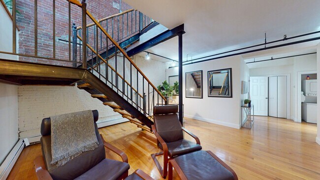 Photo - Back Bay 2 bed available 9/27/24