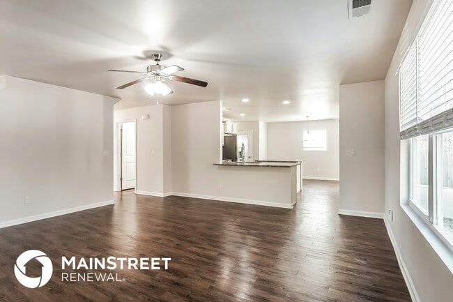 Photo - 224 Polo Field Way