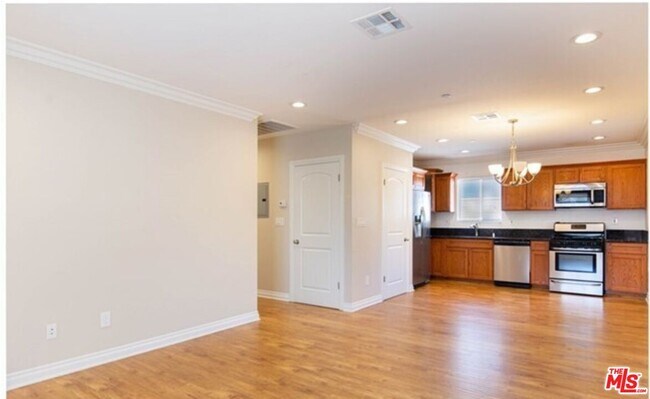 Photo - 1203 1/2 S Catalina St