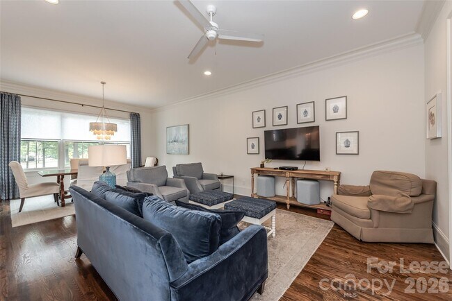 405 Louise Ave