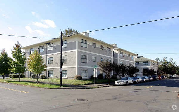 Sandy Park Apartments - Sandy Park Apartments