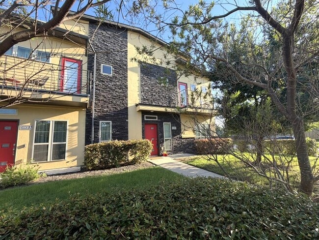 Building Photo - 5901 Charles Merle Dr.
