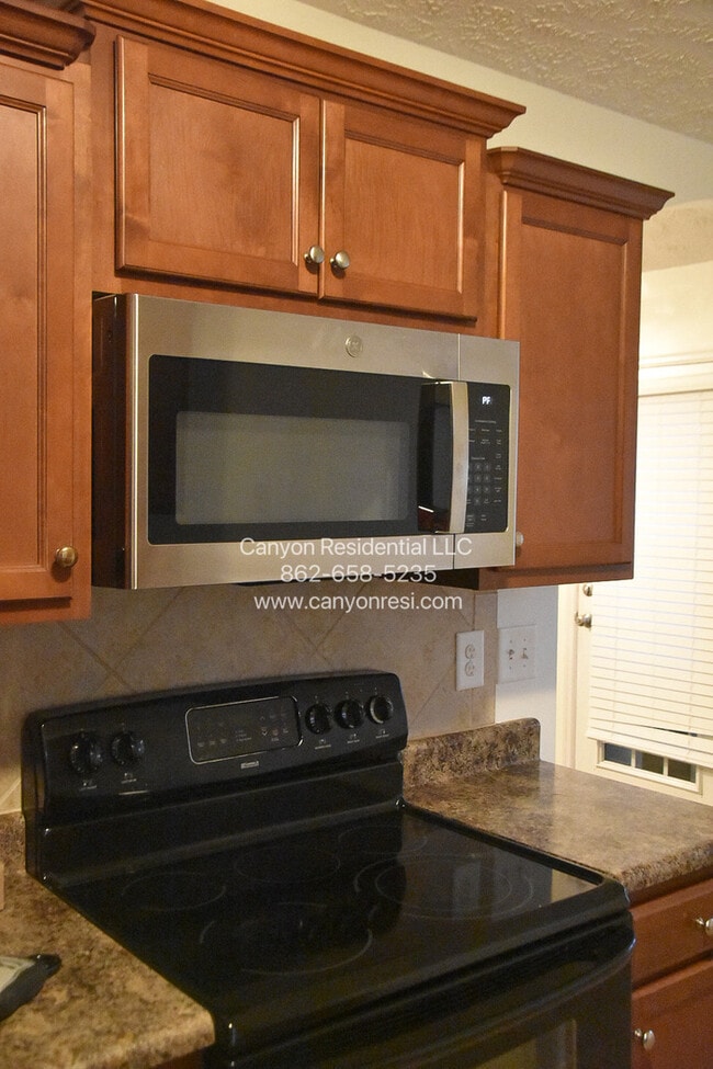 Photo - 658 Copper Creek Dr