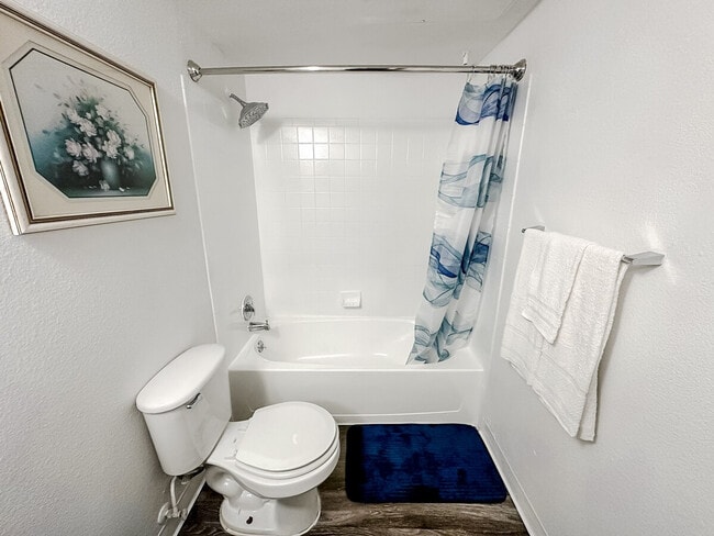 Photo - 1071 Clayton Ln Unit SI ID1256858P