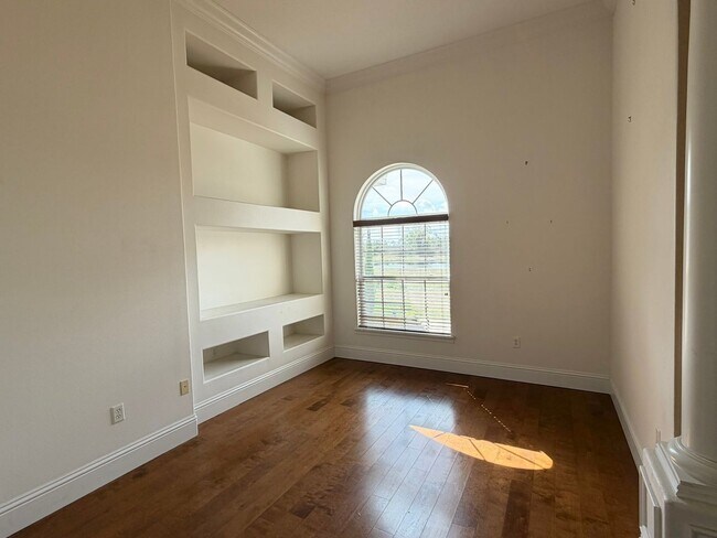 Photo - 2006 Pirie Pl