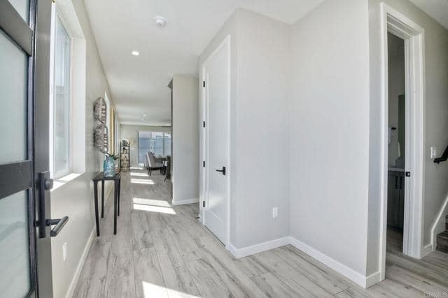 Photo - 139 Dahlia Ave