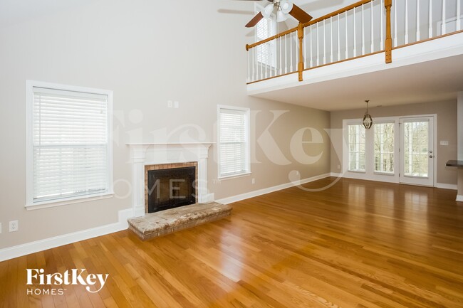Photo - 3277 Westridge Ln SW