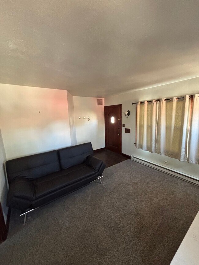 Photo - Sherman Ave Triplex Unit #B Main Level