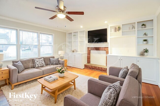 Photo - 4004 Deerfield St