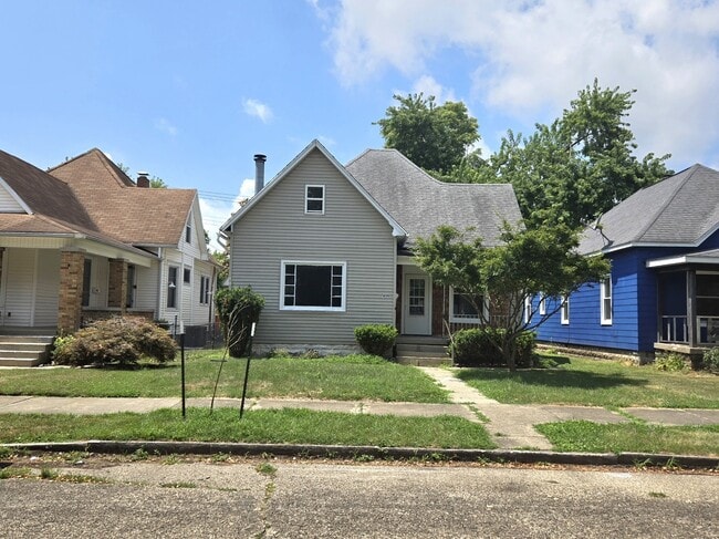 Building Photo - 435 S 18th St Rental