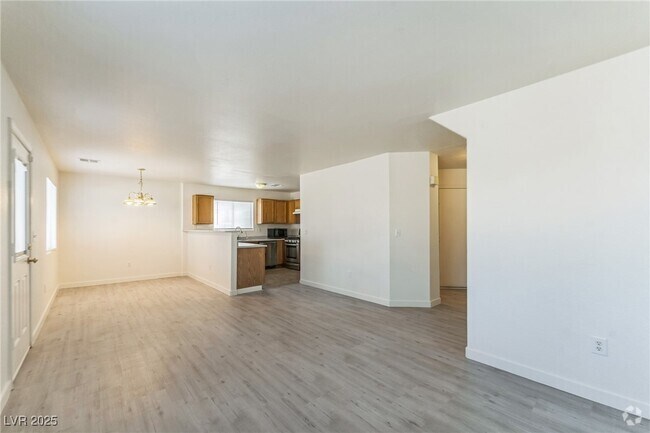 Building Photo - 3335 Sutter's Fort St Rental
