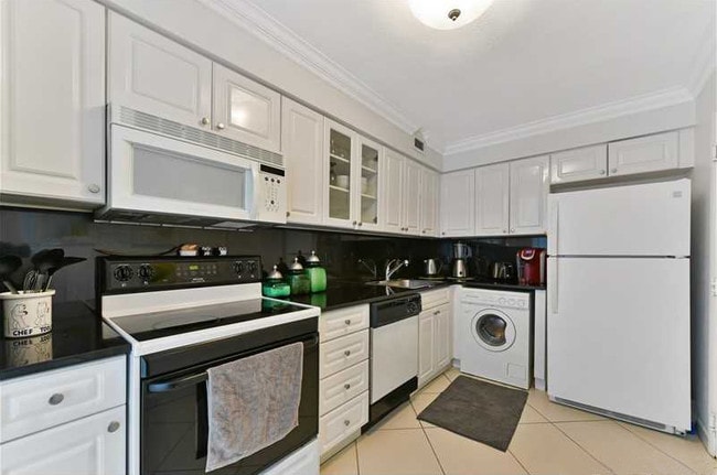 Photo - 6770 Indian Creek Dr Unit 15-S