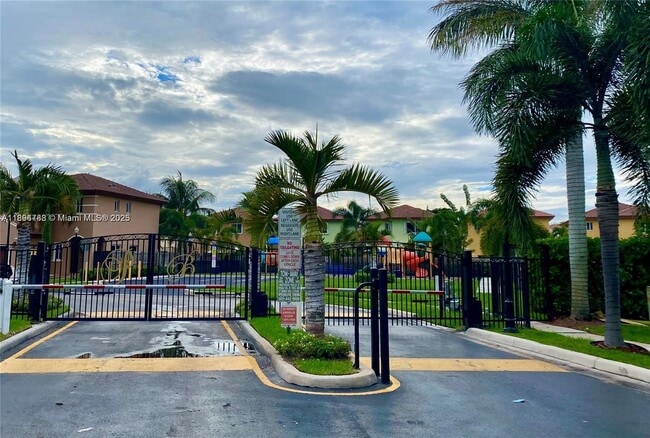 Photo - 1064 NE 41st Ave