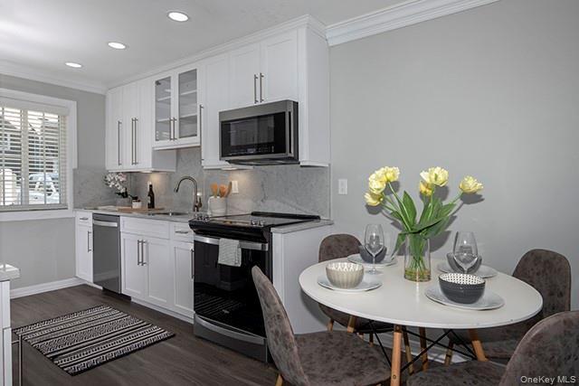 Photo - 106 Cassa Loop Unit 106