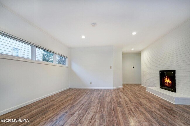 Photo - 59 Lakewood Rd