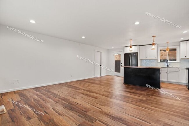 Photo - Updated 2bd, 2ba home that offers modern comfort and thoughtful design in the heart of Oregon City.