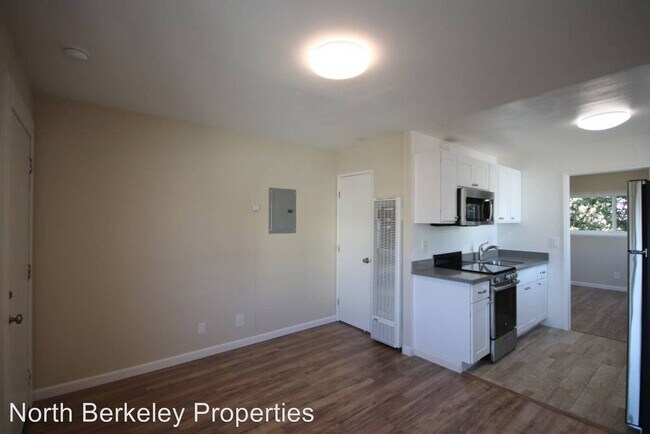 Photo - 2121 Blake St