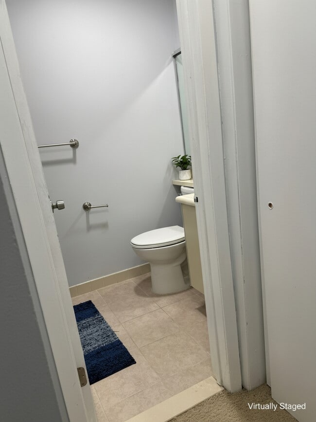 Photo - 1027 Schmidt Ln