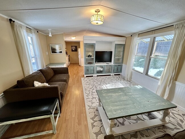 Photo - 50 Mandalay Dr