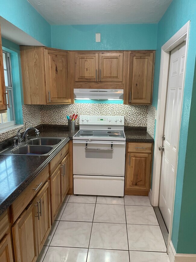 kitchen to garage