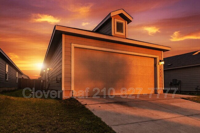 Photo - 2822 Millikan Dr