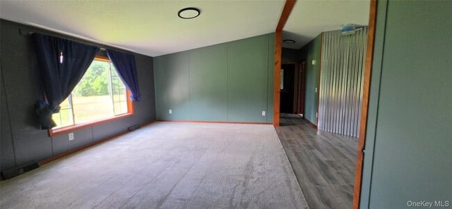 Photo - 286 Shortcut Rd