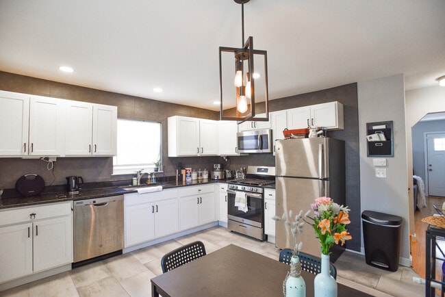 Photo - Zinsle Flats