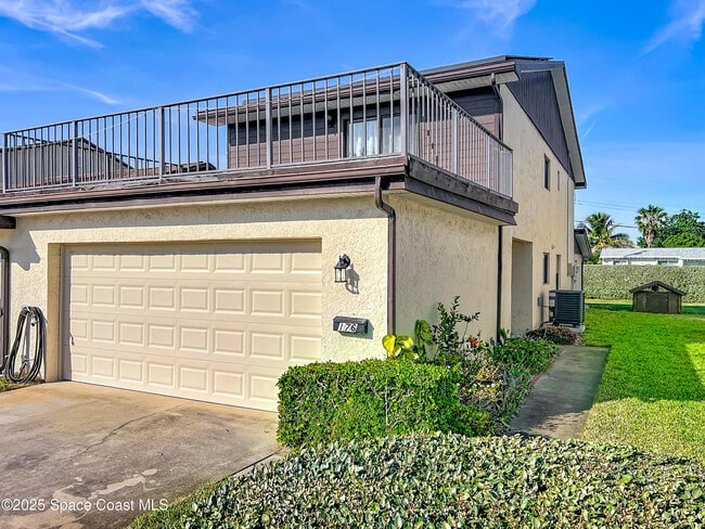 Building Photo - 176 Seawind Dr