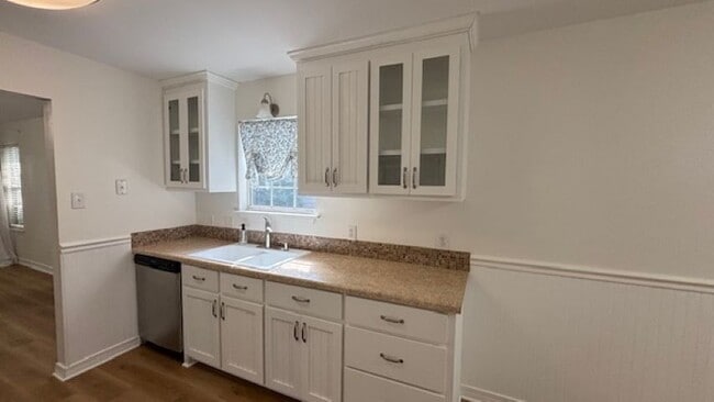 Photo - 508 Westchase Ct N