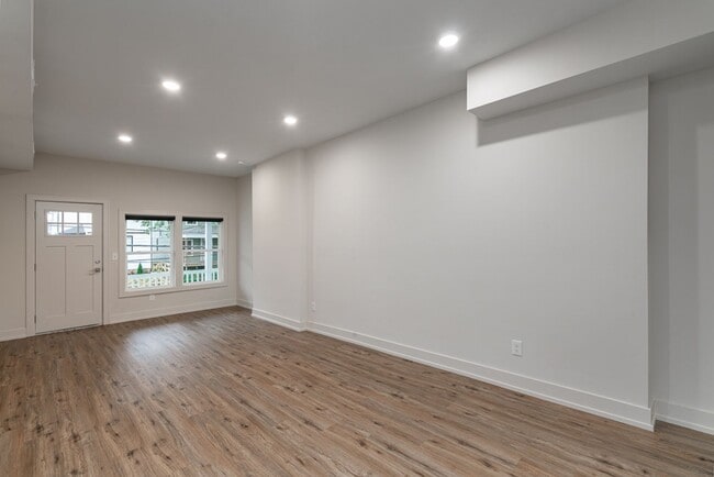 Photo - 468-470 E. 2nd Ave Unit 470 E. 2nd Ave